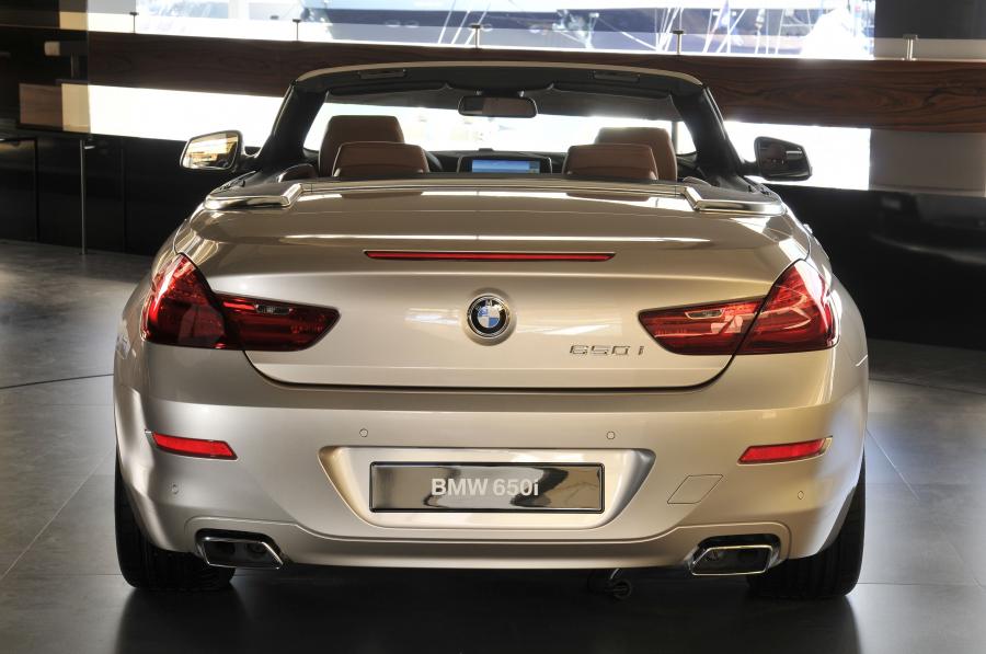  BMW 6-Series Convertible 2011 года  (фото 22 из 320)